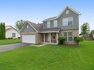 636 Salem Cir, Oswego, IL