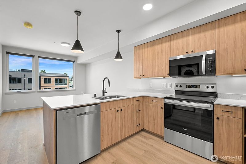 3rd image of 820 N State Street #507