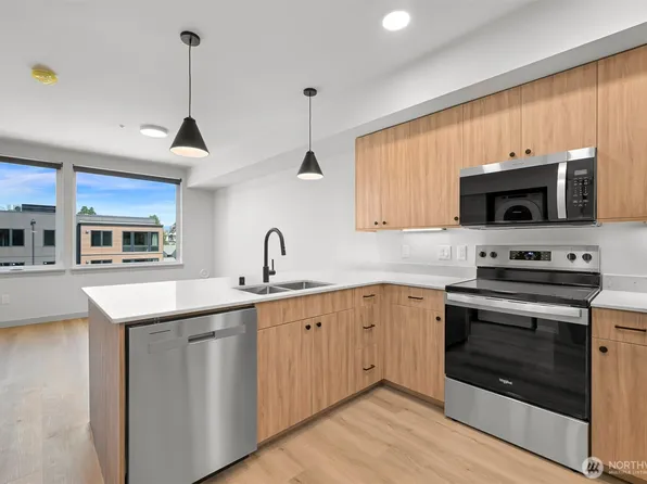 820 N State Street #507, Bellingham, WA 98225