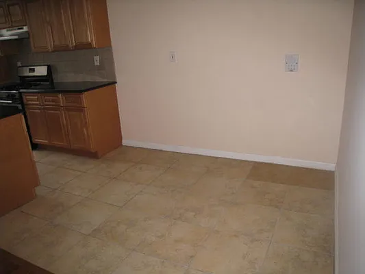 Rented by Alexiou Realty | media 64