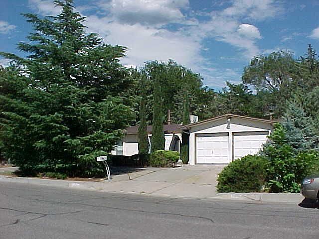 Front right view