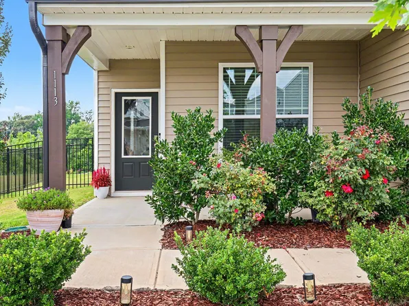 1113 Shadow Shade Dr, Wake Forest, NC 27587