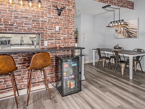 3rd image of 20556 113th Ave #403