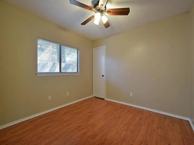 7403 Dallas Dr — Photo 22