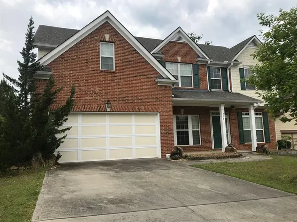 206 Tralee Cir, Fairburn, GA 30213