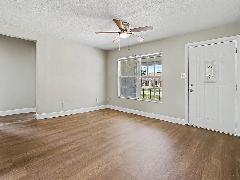 5105 N Rohn Ave #5105 — Photo 21