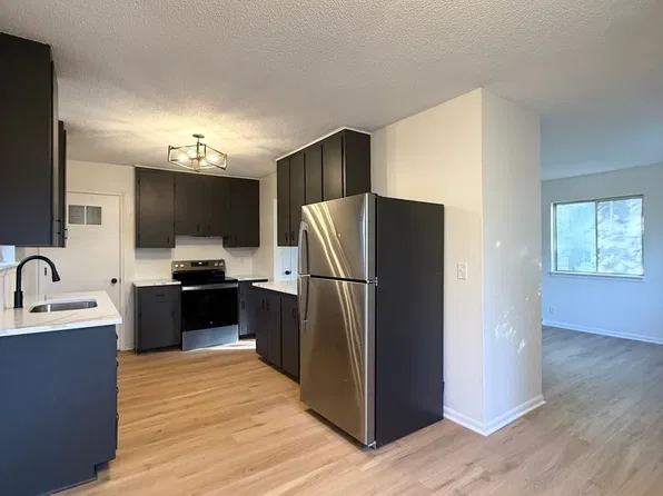 4714 Huntington Ave, Omaha, NE 68152