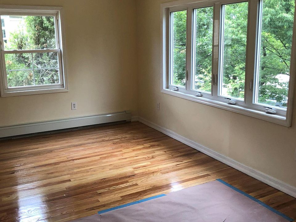 1st image of 16716 Linden Blvd