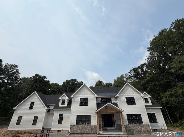 22 Grouse Lane, Woodbridge, CT 06525