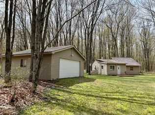 6218 Whitehouse Trl, Vanderbilt, MI 49795