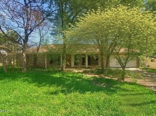 1886 Smallwood St, Jackson, MS 39212