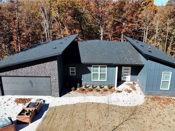 47 Glasgow Dr, Bella Vista, AR 72715