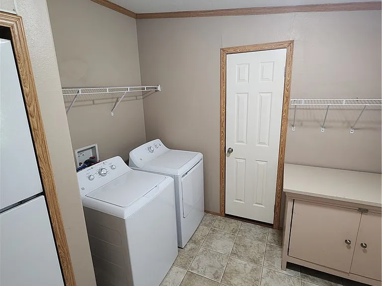 3738 Smetana Rd — Photo 9