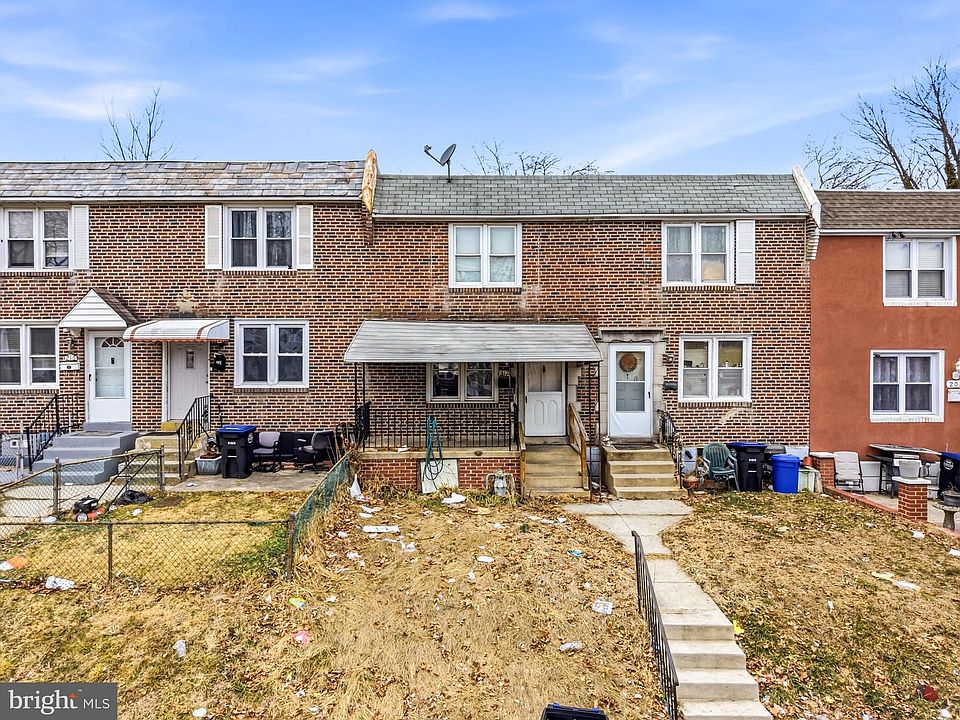 2nd image of 212 W 21st St