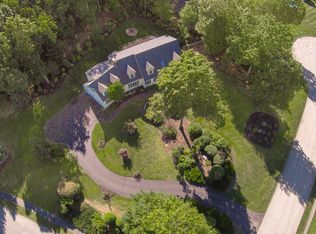 12 Columbus Rd, Boylston, MA 01505