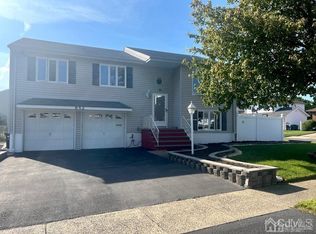 852 Inwood Rd, Union, NJ 07083