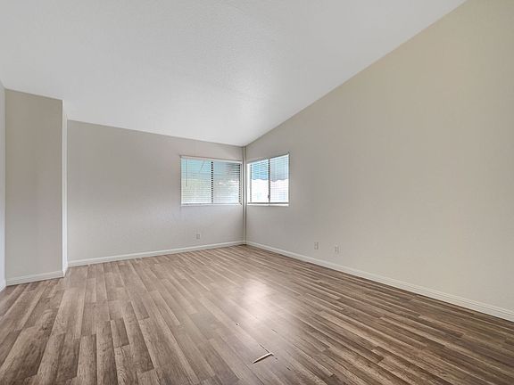 2nd image of 4420 Woodpine Dr Unit 102