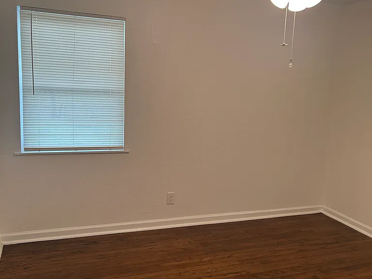 1713 Kirkwood Dr — Photo 7