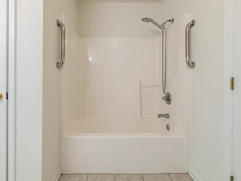 906 Mercer Dr #1 — Photo 17