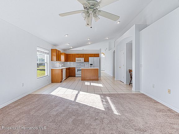 5th image of 11053 Edge Park Dr