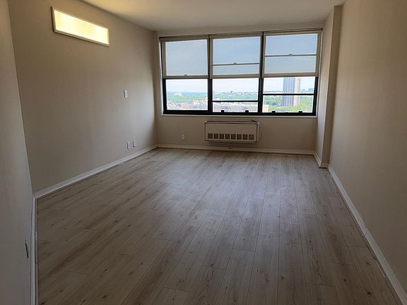 3rd image of 7000 Boulevard #38-G