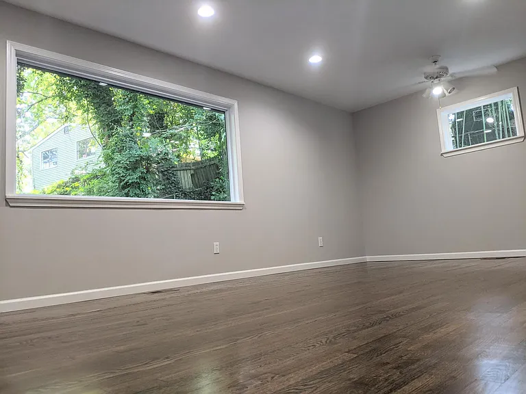 2036 Kenwood Pl SE — Photo 8