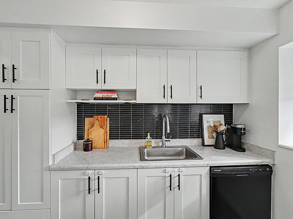 4th image of 2220 E Murray Holladay Rd APT 80