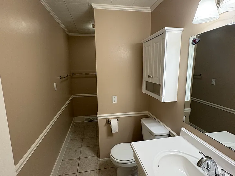 508 NW Obrien Rd — Photo 8