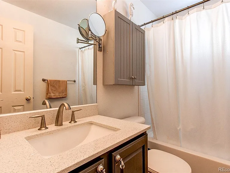 23527 Broadmoor Dr — Photo 22