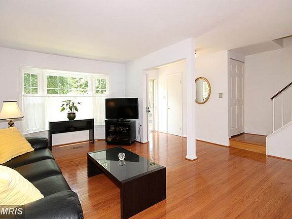 4th image of 5512 Bridgewood Dr