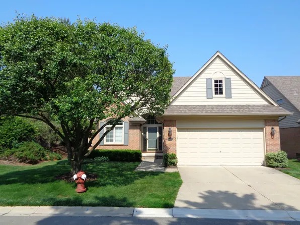 43513 Perignon Dr, Sterling Heights, MI 48314