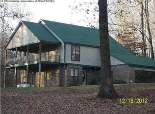 657 Pioneer Vlg, Senatobia, MS 38668