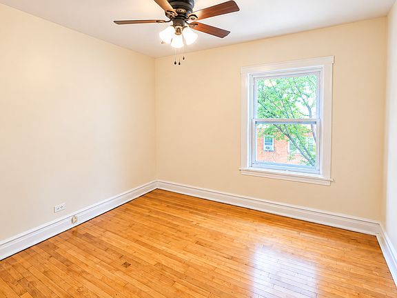 3rd image of 4646 W Addison St #3W