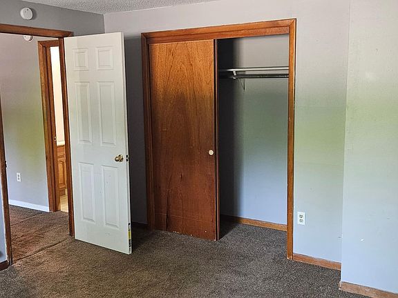 5th image of 176 Robert Dr APT 6
