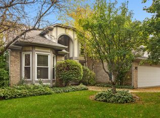288 Southfield Dr, Vernon Hills, IL 60061