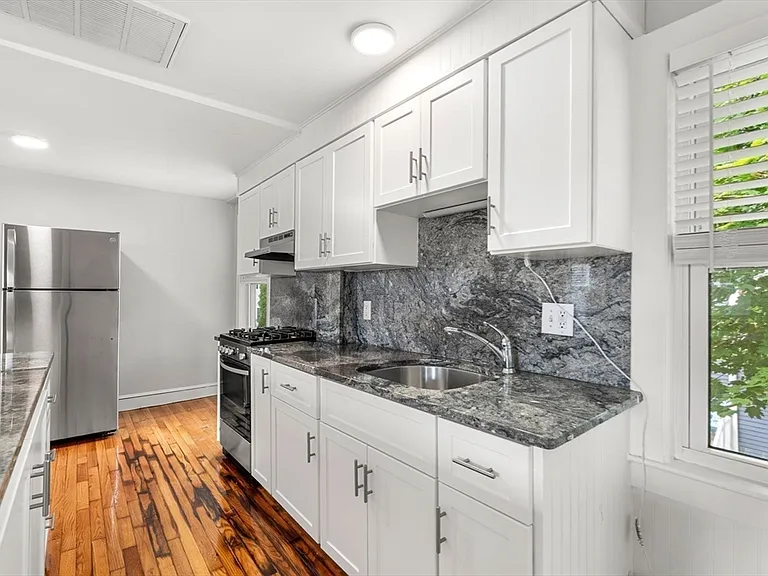 6 Blaney St #2 — Photo 13