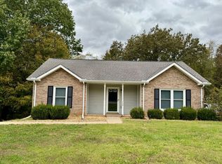 758 Cloud Dr, Clarksville, TN 37043