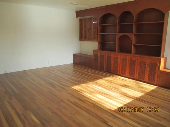 1122 S Cedar St, Casper, WY 82601