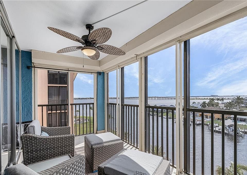 1st image of 4260 SE 20th Pl APT 701