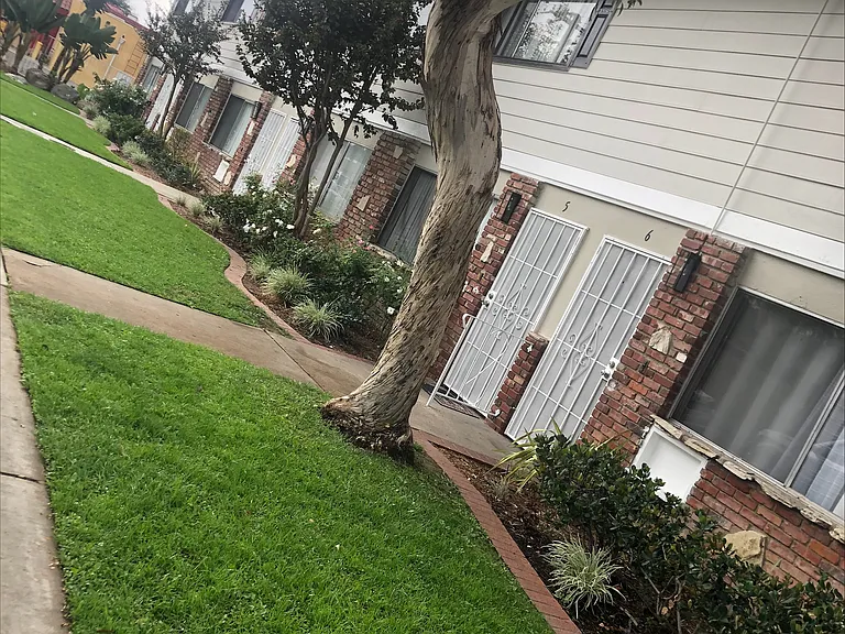Gilbert Terrace Townhomes — Photo 1
