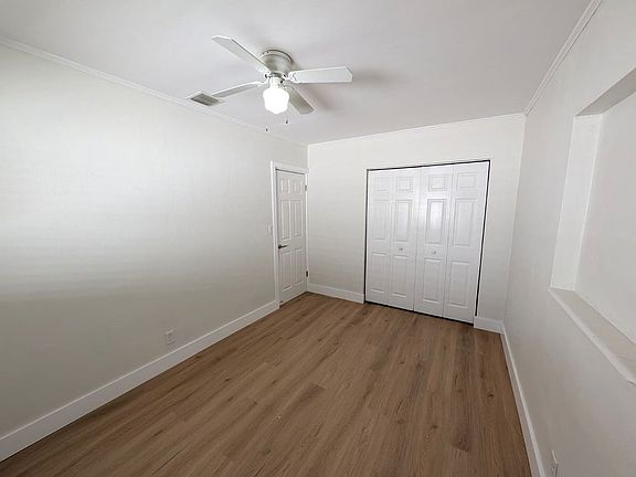 4th image of 621 NE 56th St