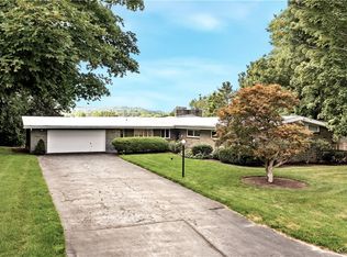 5219 Winterton Dr, Fayetteville, NY 13066