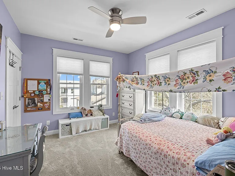 310 Lord Berkeley Dr — Photo 38