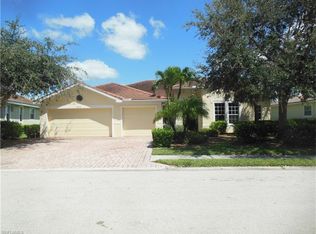 2645 Stonyhill Ct, Cape Coral, FL 33991