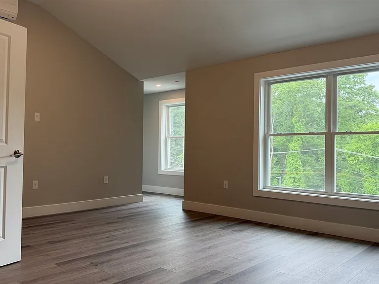 251 Sladen St #307 — Photo 5