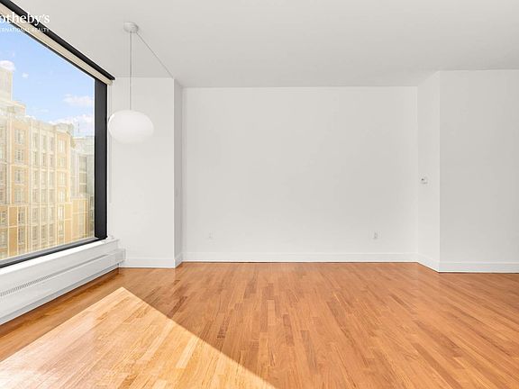 5th image of 505 Greenwich St APT 9E