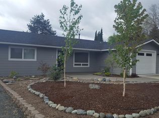 525 Arbor Dr, Medford, OR 97501