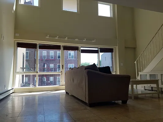 Sold by Real Team Brokerage | media 15