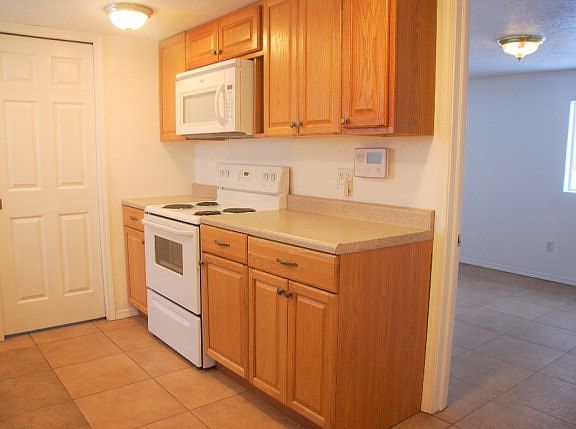 5th image of 279 W 18th St