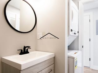 22 Murray Ct FLOOR 2, Boston, MA 02128